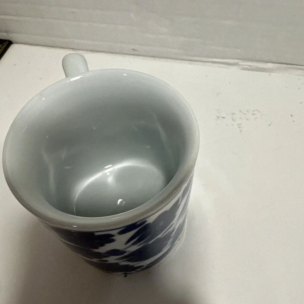 Pier 1 Blue & White Porcelain M B ug‎ 3.5